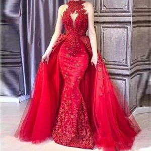 Casual jurken Glamoureus rood Afneembare sleep Avondjurken Hoge hals Applicaties Kralen Feest Saoedi-Arabisch Dubai Beroemdheid Prom