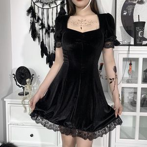 Robes décontractées gothique Lolita robe en velours noir femmes été Vintage à manches courtes fée fête centre commercial Goth Mini Punk Streetwear