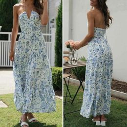 Vestidos informales Vestidos al alojamiento Halter de estampado floral Maxi para mujeres Vacaciones Beach Sundress con diseño de hombro Patchwork plisado