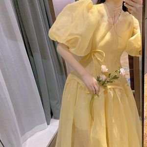 Casual jurken Herstory Franse retro zoete kawaii vrouwen elegant chic sprookje midi vrouwelijk verhaal puff mouw schattige Koreaanse jurk zomer 2023