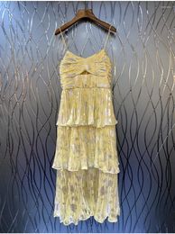 Casual jurken Hoge kwaliteit Chiffon Long Dress 2024 Zomerfeestevenementen Lady Spaghetti Riem Lurex Patchwork Cascading Ruffle Maxi