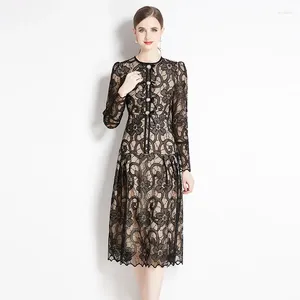 Casual jurken Hoge kwaliteit lange mouwen uitgehold borduurwerk kanten midi-jurk voor dames elegante dame boog deco slanke a-lijn feest