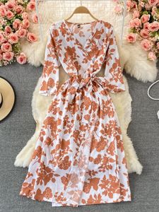 Casual jurken Hikigawa Chic Fashion Woman Dress V Neck Lange Mouw Bloemenprint Vestidos de Mujer Tied Slim Fit Maxi voor vrouwen