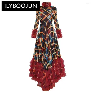 Casual jurken ilyboojun mode herfst maxi jurk dames stand kraag met lange mouwen plaid print mesh ruche elegant feest asymmetrisch