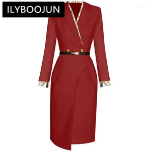 Casual jurken Ilyboojun modeontwerper wijn rood vintage temperament jurk dames reversknop schuifjes pakket billen slank lang