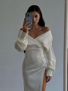 Robes décontractées Insta Mode Adulte Lady Comme Femme Style Robe Femme 2023 Manches longues Sexy Col V Taille Split Jupe Minceur