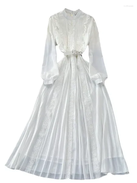 Robes décontractées conception de piste Jamerary en dentelle et robe blanche Shirt Femmes Long Manche Élégant Une ligne de garniture plissée de ceinture de ligne