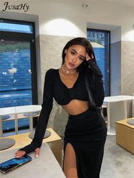 Robes décontractées Jushy élégant solide noir femmes deux pièces ensembles manches longues crop top taille haute jupes fendues latérales correspondant streetwear 220902