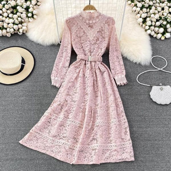 Robes décontractées Coréen Chic Style Celebrity Stand Collier Dentelle Crochet Fleur Fermer Taille Mince Robe Tempérament Élégant Big Swing Longue