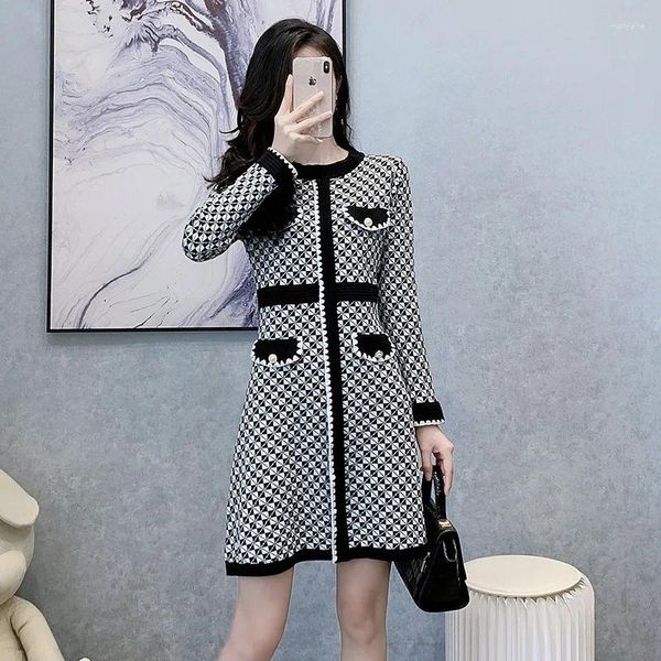 Robes décontractées Pullor coréen Robe pull en tricot Automne femme mode vintage rond plaid plaid bodycon robe femme vestime q479