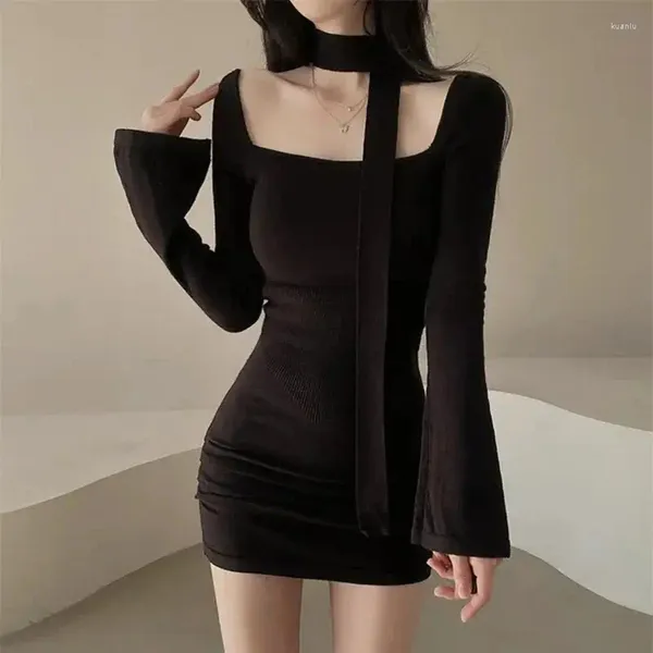 Robes décontractées gaine carrée coréenne en tricot à l'automne halter tempérament sac hanche pull mini-robe femme vêtements sexy robe t783