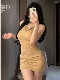 Robes décontractées style coréen courte solide femme sexy robe profonde V Élingue arrière sans arrière-bouton d'été tentation emballage poitrine Halter Kwfy