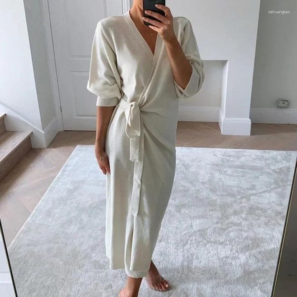 Robes décontractées dames automne et hiver style élégant sexy col en v couleur unie longue femme dentelle bandage pull robe robe portefeuille