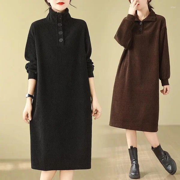 Robes décontractées grande taille col haut robe à manches longues 2024 automne / hiver mi-longueur lâche fond épais pour femmes vêtements Z4151