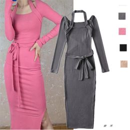 Casual jurken licht volwassen stijlvolle niche strap halterneck vierkante kraag lange mouw split jurk slanke fit figuur flatterend hong kong