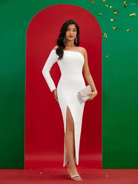 Vestidos casuales Vestido de vendaje largo Fiesta de las mujeres Bodycon Elegante Lado blanco Split Sexy Un hombro Cumpleaños Club de noche Trajes 2024