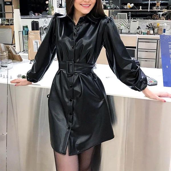 Robes décontractées en cuir à manches longues robe noire pour femmes ceinture a-line poitrine simple mince sexy colle de nuit club de nuit