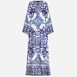 Vestidos casuales Menahem Sicily Runway Azul y blanco Porcelana Impreso Maxi Vestido Mujeres O Cuello Batwing Manga Cintura suelta Dividir Vestidos largos