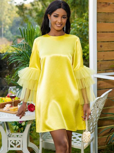 Robes décontractées Mesh Long Flare Sleeve o cou robe lâche patchwork Tulle grande taille femelle élégante mode africaine Robes