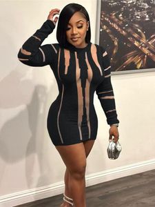 Robes décontractées Mesh Patchwork Knit Mini Robe Femmes Sexy Voir à travers O-Cou Full Sleeve Body-Shaping Robe Automne 2023 Midnight Clubwear