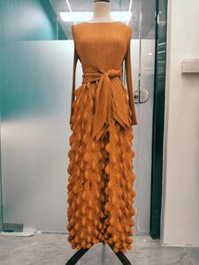Robes décontractées Miyake plissé à manches longues écharpe robe bulle femmes designer original design de raisin à la main