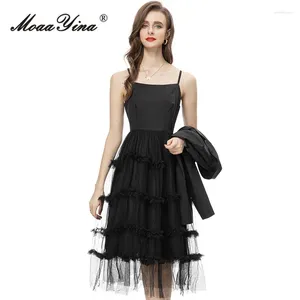 Casual jurken Moaayina Autumn Fashion Runway Black Vintage Mesh Dress Women Square Collar Ruffle Slim Sling Long Short Coats 2 -Piece Set
