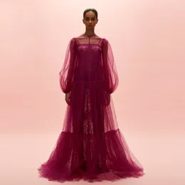 Robes décontractées modestes voir à travers une robe en tulle long bordeaux avec des manches bouffantes en dentelle