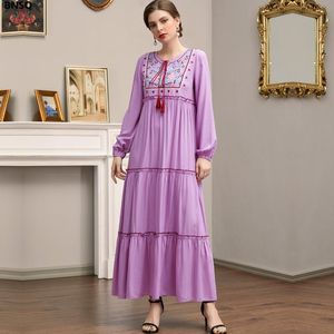 Vestidos casuales Mujeres musulmanas Vestido largo maxi Túnica árabe Morado Rojo Bordado Étnico Multicapa Plisado Costura Borla Abaya RobeCasua