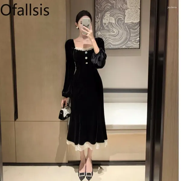 Robes décontractées de la robe de couture en dentelle noire de style français 2024 printemps doux en velours luxueux minceur à manches longues
