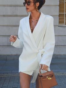 Robes décontractées Bureau élégant blanc femmes surdimensionnées manches longues col en V vestes irrégulière bandage épissé tunique ceintures blazers 2023