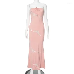 Casual jurken OMSJ 2024 Rose geborduurde tube bovenste jurk Mouwloze backless veter-up body-up body-formus Cutesexy wrap strapless maxi feest