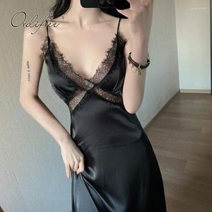 Robes décontractées Ordifree 2022 Été Femmes Satin Slip Robe Vintage Spaghetti Sangle Dos Nu Soie Noir Dentelle Sexy Fête