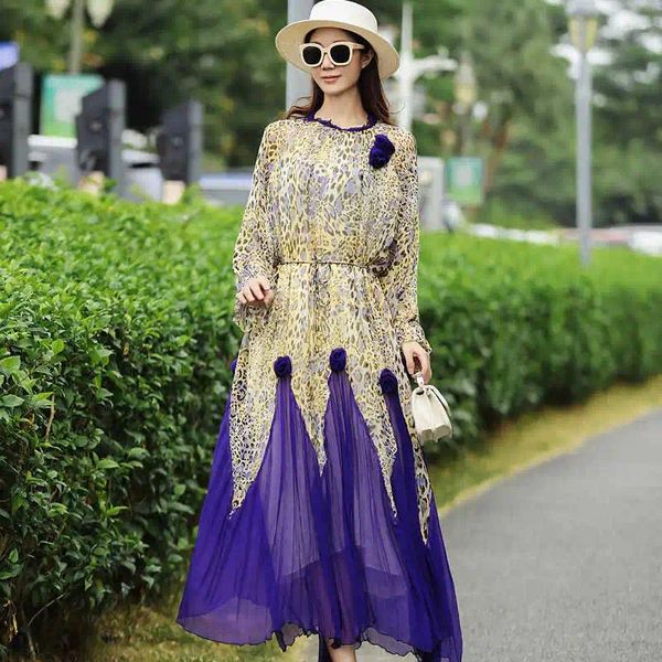 Robes décontractées design original O-Neck Silk Fashion Imprimé léopard léopard Purple Fleur à la main lâche et élégante robe de fée One Size