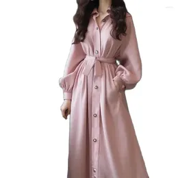 Robes décontractées Robe chemise à manches longues rose 2024 Femme Chic Élégant Longueur à boutonnage unique Dames Printemps Automne Vêtements