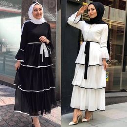 Robes décontractées grande taille Abaya turquie soirée africaine pour les femmes Robe musulmane manches évasées Femme Islam Robe Vestidos à plusieurs niveaux