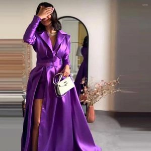 Robes décontractées violettes longues pour femmes manches à fente haute robe d'anniversaire de fête une ligne vêtements féminins en satin avec col