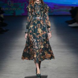 Casual jurken Qian Han Zi 2022 Zomerontwerper Runway mode Lange jurk voor dames mouwen mouwen vintage bloemen print ruches slanke maxi