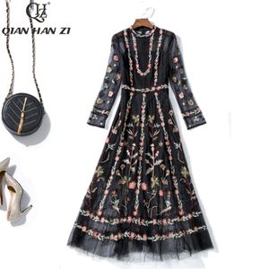 Vestidos casuales Qian Han Zi Primavera Verano Vestido de diseñador Mujer Manga larga Malla bordada Vintage Negro Delgado Fiesta Maxi