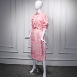 Vestidos casuales Quality Runway High Designer Split Pink Dress Mujeres 2023 Primavera Verano Floral Printed Midi Long Loose Belt Moda Ropa