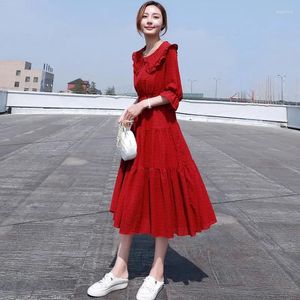 Robes décontractées Femme rouge 2024 Midi Vêtements Robe pour femme Vente en vrac Mode Luxe Style coréen Chic et élégant Joli rétro en