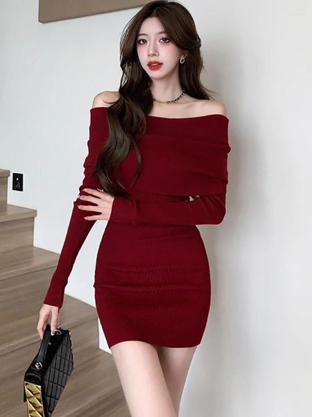 Robes décontractées rouge tricoté à manches longues mini robe pour femmes automne hiver élégant pull moulant 2023 mode coréenne chic luxe