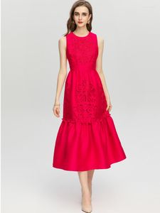 Casual jurken Red Roosarosee luxe bloemen borduurwerk holle o-neck mouwloze jurk Midi dames ontwerper herfst 2022 Vestidos gewaad