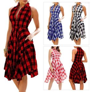 Casual jurken s !!! Aankomst Fashion Summer Lady Plaid Print knop Down Slim Mouwloze onregelmatige MIDI -jurk Groothandel Drop