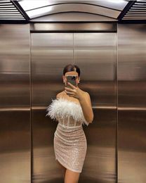 Casual jurken sexy 2023 dames avondjurk hoge taille pailletten een schouder veren mini feesttanktop