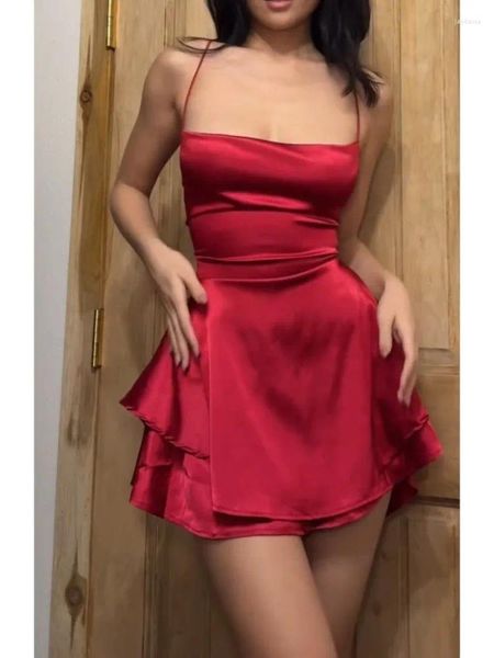 Robes décontractées Sexy Dos Nu Bandage Robe Rouge Femmes Élégant Satin Sans Manches Moulante Mini Mode Party Club Femme Slim Robes