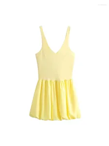 Robes décontractées Lady Sexy Fashion Patchwork Backless Yellow Summer mini robe filles 2024 Streetwear Style plissé Élingue