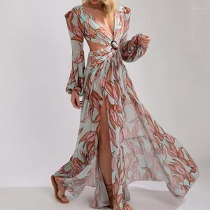 Casual jurken Sexy Long Beach Dress Hollow Out Boho Deep V Neck Women 2022 Spring Red Flower Print Ruche Party Mouw Maxi