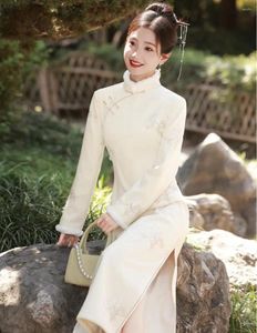 Robes décontractées sexy long cheongsam vintage chinois de style chinois en dentelle en velours robe fashion femme qipao slim fête automne bouton d'hiver vestido