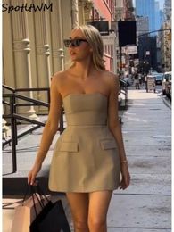 Casual jurken Sexy solide strapless mini-jurk voor vrouwen elegante slanke backless zakken A-lijn 2024 vrouwelijke chique high street vestido gewaad