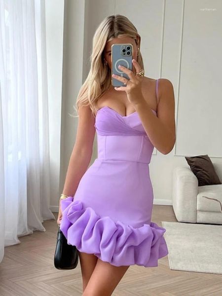 Robes décontractées Sexy Spaghetti Strap Dentelle Mesh Ruffle Edge Mini Robe Femmes Violet Rose Sans Manches Volants Slim Stain Prom Cocktail Dresse